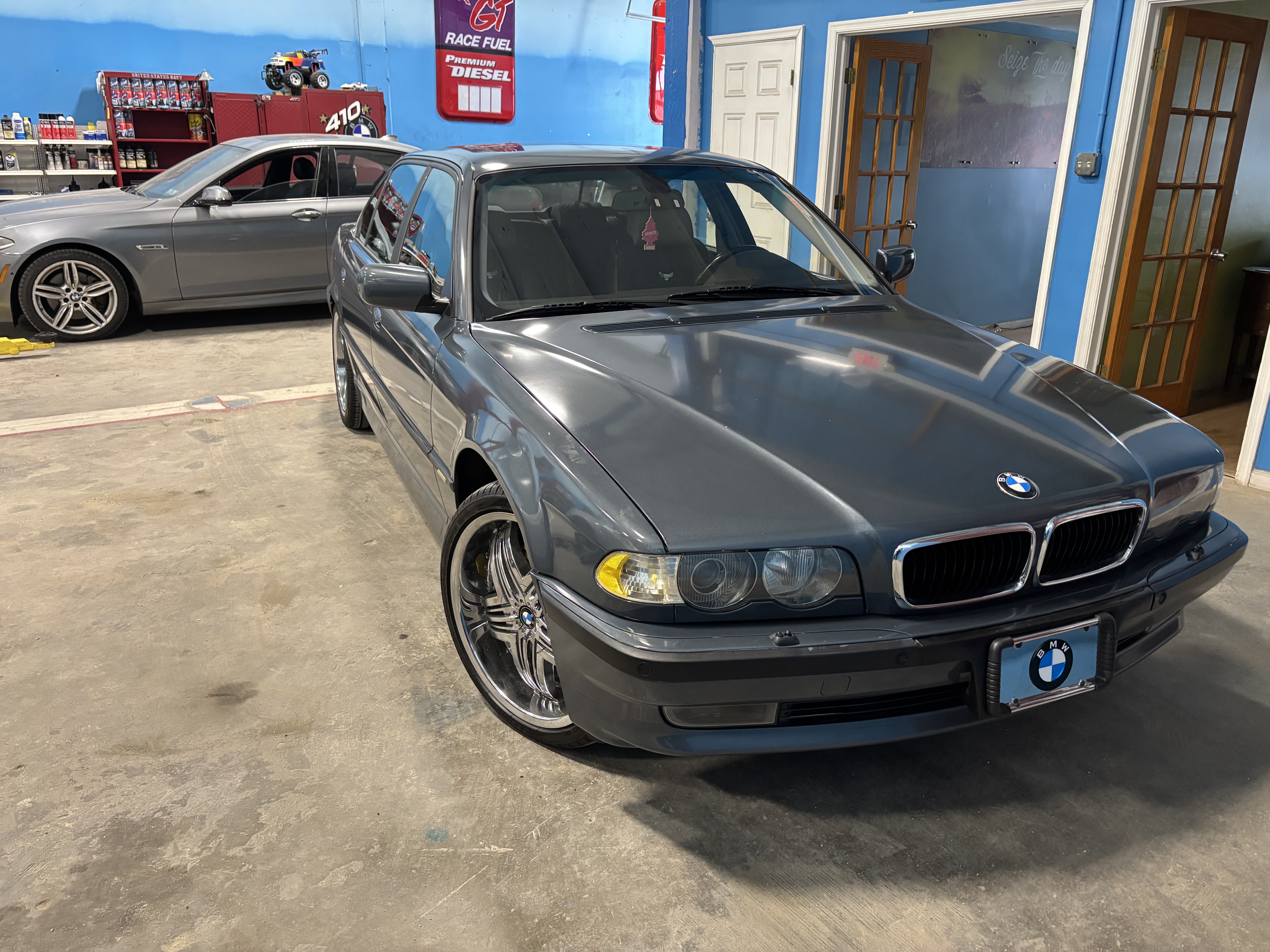 blue 740 e38li